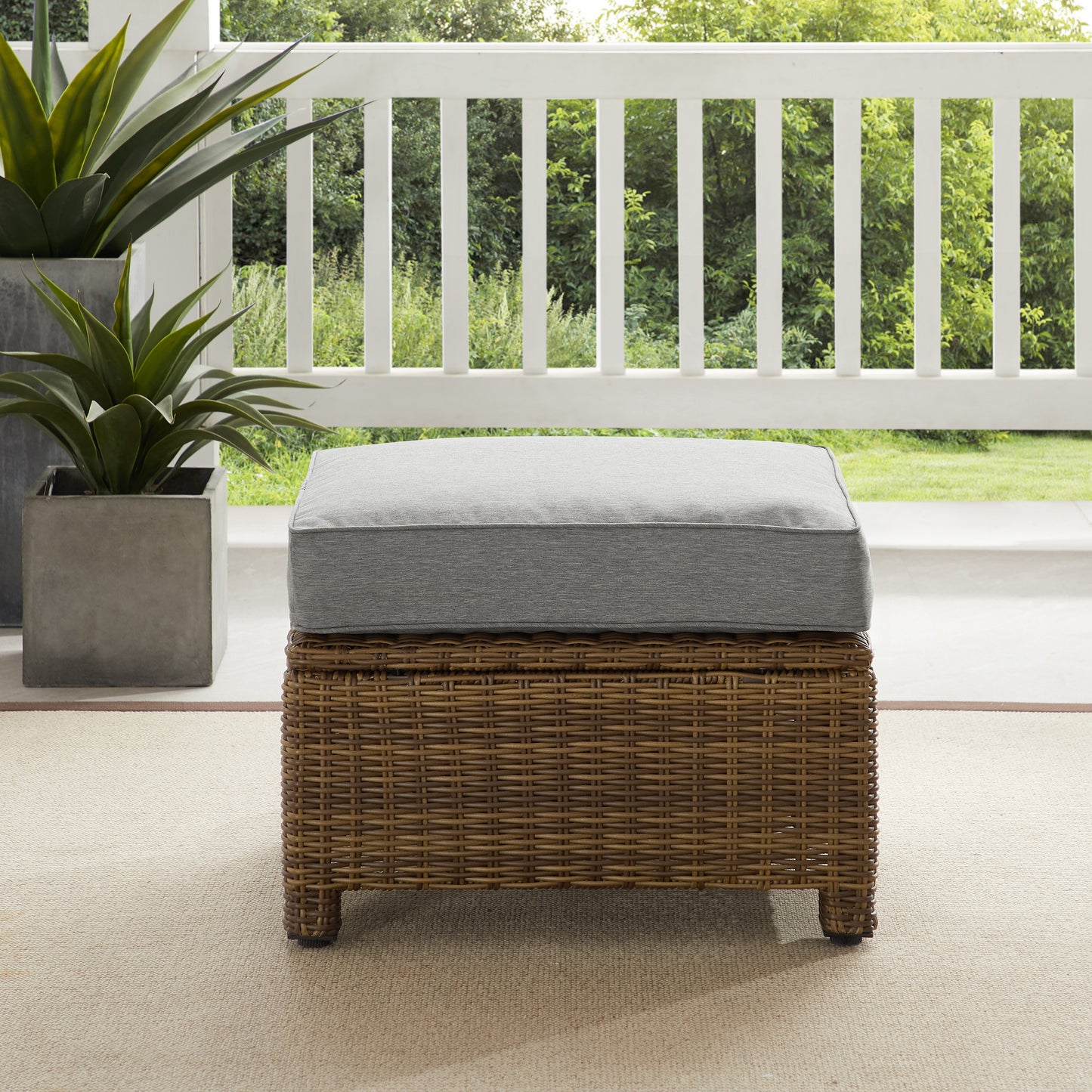 Bradenton Outdoor Wicker Ottoman Gray /Weathered Brown